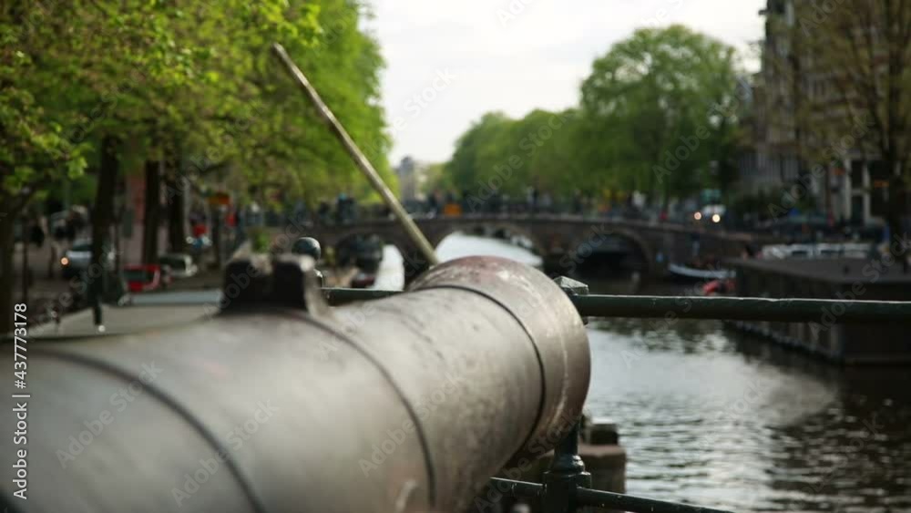amsterdam prinsengracht canal cannon amsterdam prinsengracht canal cannon