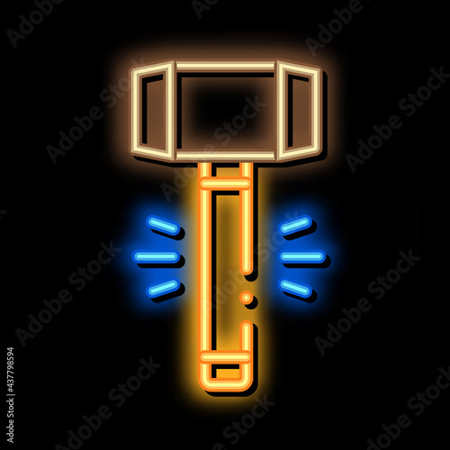 Hammer Tool neon light sign vector. Glowing bright icon Hammer Tool sign. transparent symbol illustration