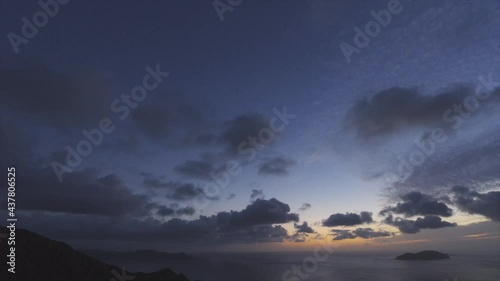 加計呂麻島の空と海