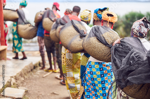 African emplayers are working with coffee beans production at washing center