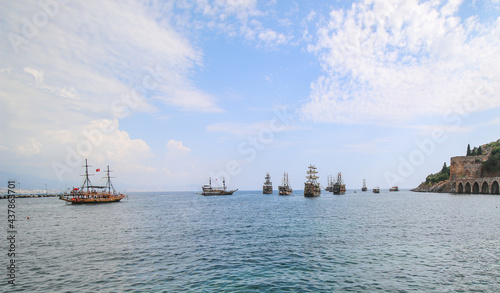 Fototapeta Naklejka Na Ścianę i Meble -  Mediterranean Sea. Traditional entertainment resort, Sailing aka pirate ships around the fortress of Alanya.