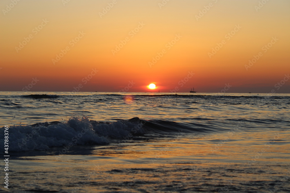 Obraz premium Sunset on the sea