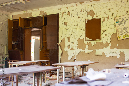 Fototapeta Naklejka Na Ścianę i Meble -  Ruins of a classroom at a school in the Chernobyl zone