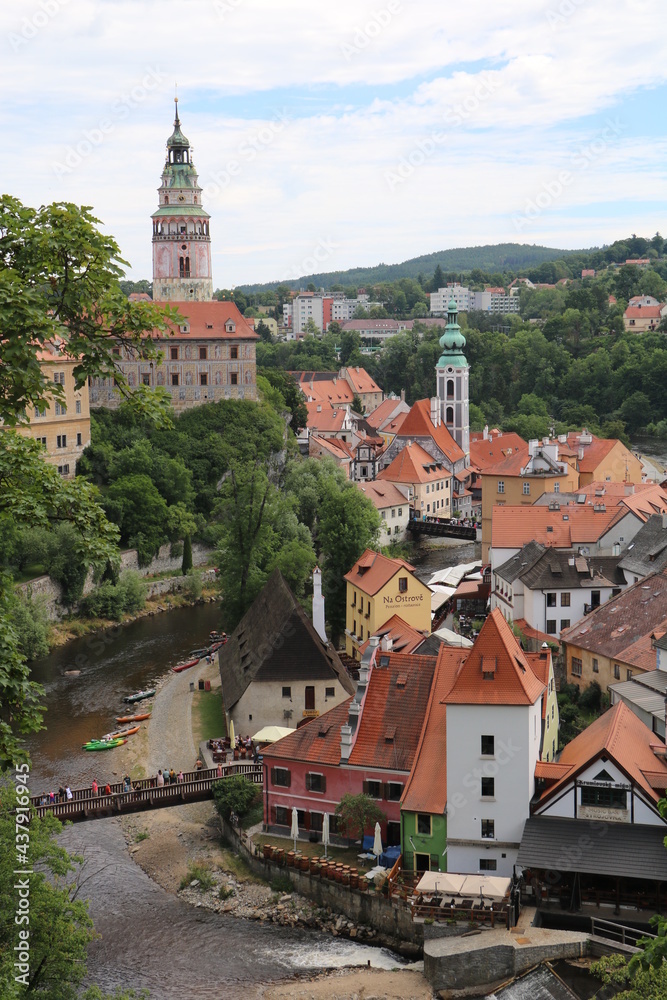 Beautiful view of river, castle and city center with green trees - Cesky Krumlov, Czech republic, Europe