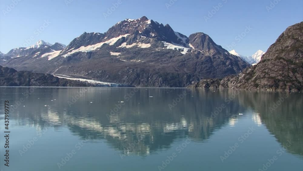Cruising thru Reid Inlet, Reid Glacier, Alaska in the summertime. Cruising thru Reid Inlet, Reid Glacier, Alaska in the summertime.