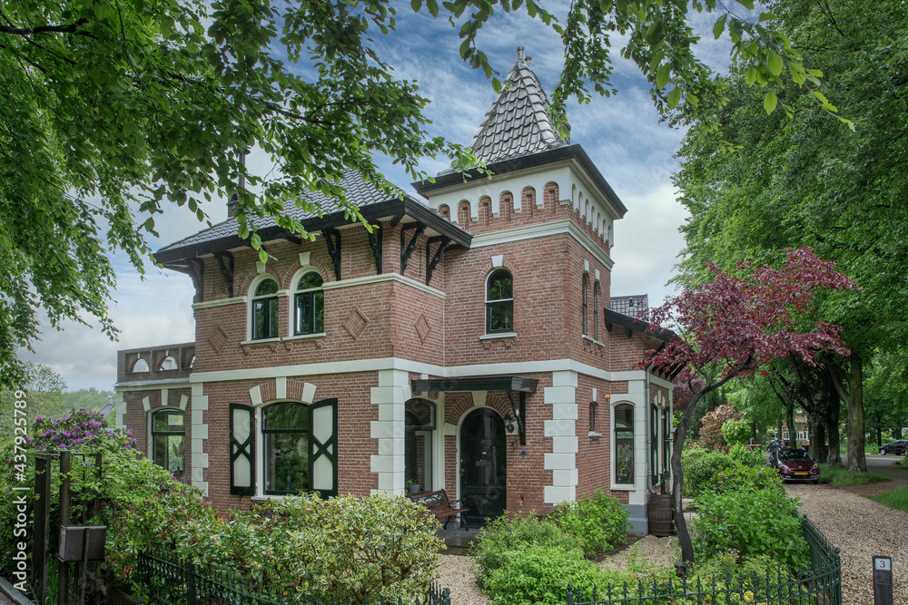 Stien Eelsingh birthplace Zwolle Overijssel Netherlands. Villa. Estate. Spoolderbergweg.
