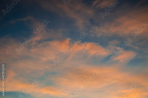 the clouds in the sky turn red because they are illuminated by the setting sun, announcing a change in weather © Jakub