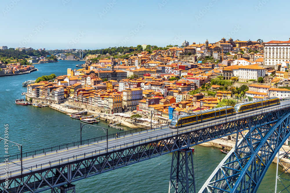 Fototapeta premium Beautiful panorama of Porto with famous bridge in the foreground, Portugal