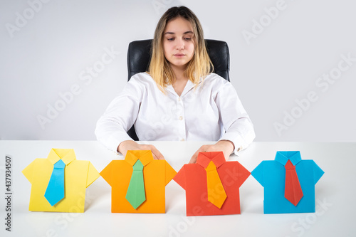 Woman is engaged in recruit...