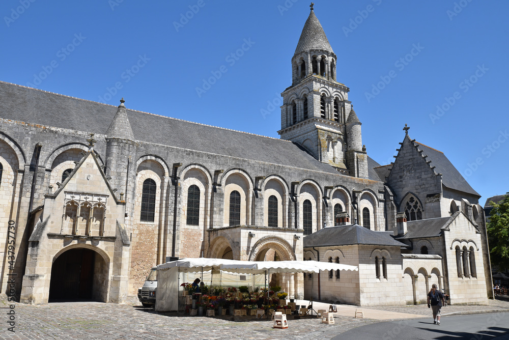Église Notre-Dame-la-Grande de Poitiers, France