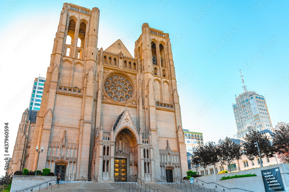 Beautiful view of Grace Cathedral on a summer day in San Francisco