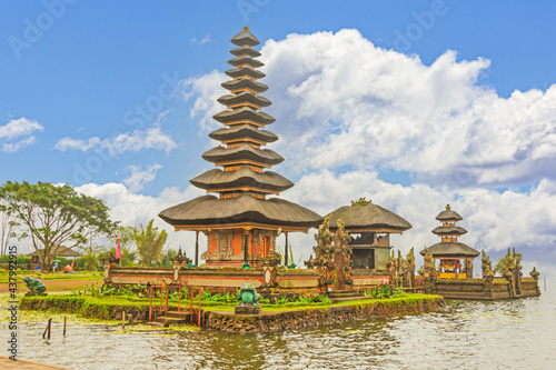 Picture of the spectacular roof structures of a typical Balinese temple complex