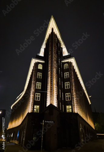 Chilehaus at night photo