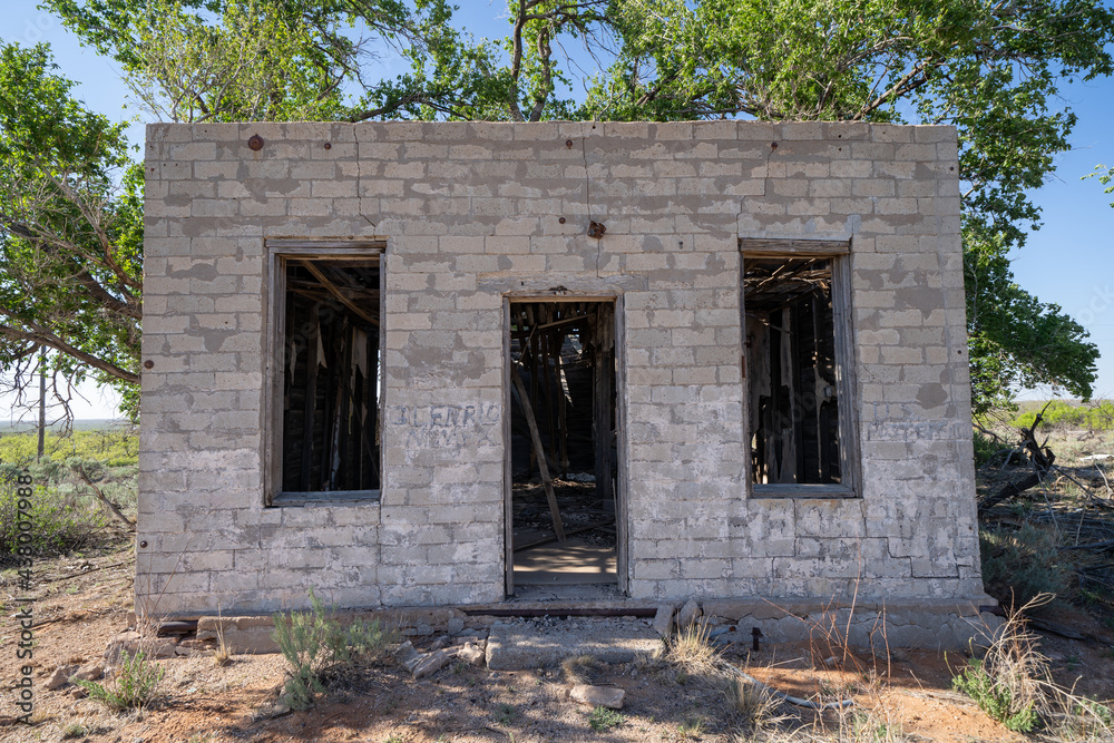 Glenrio, Texas - Exterior of the abandoned former Glenrio Texas post office Glenrio, Texas - Exterior of the abandoned former Glenrio Texas post office