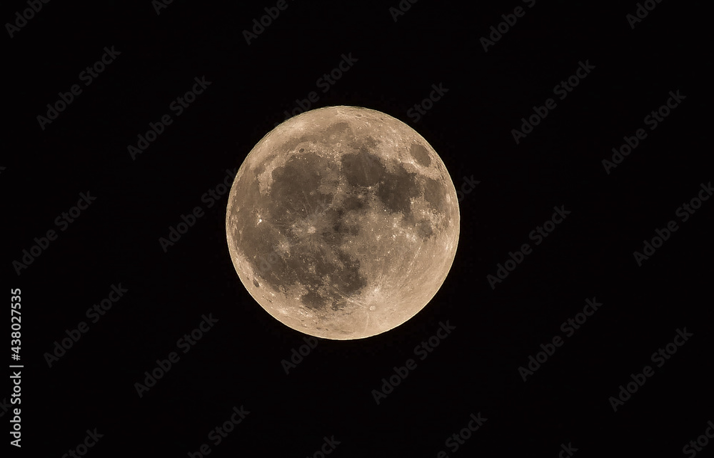 Fototapeta premium full moon over black