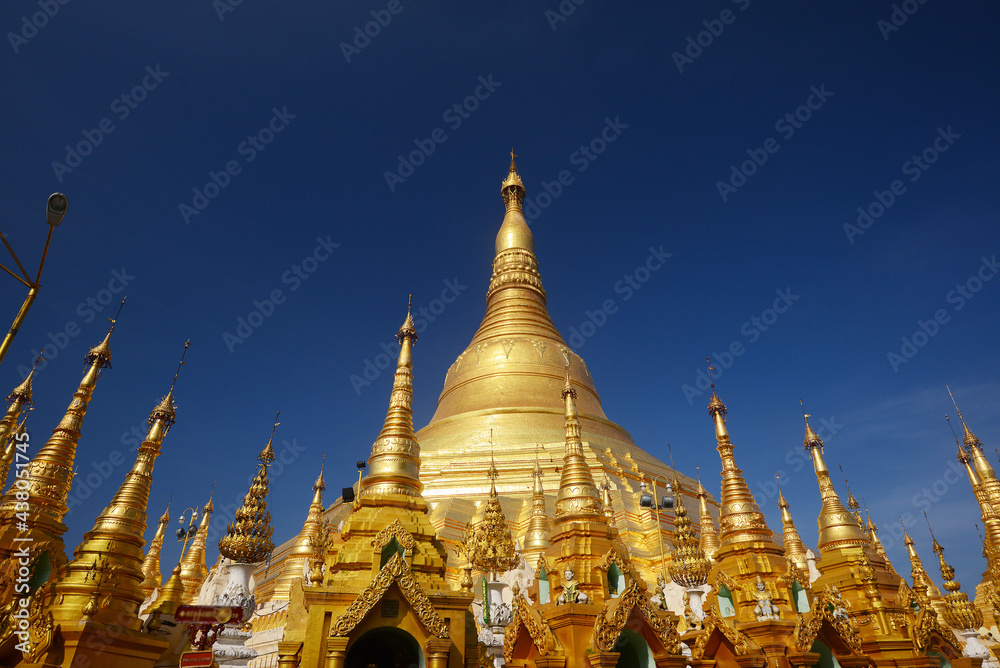 Naklejka premium shwedagon