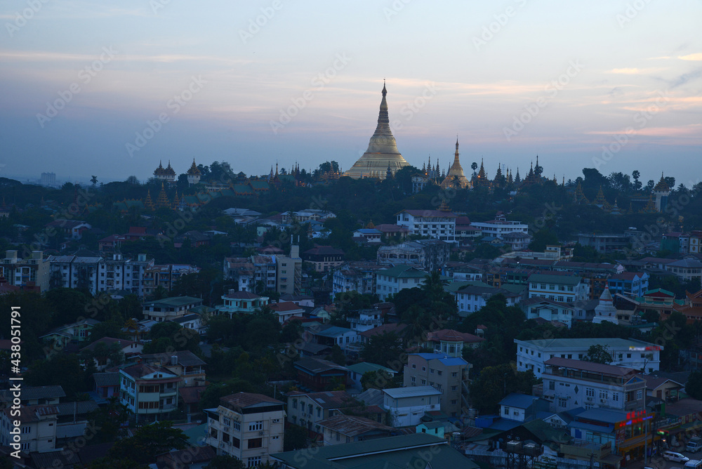 Naklejka premium shwedagon