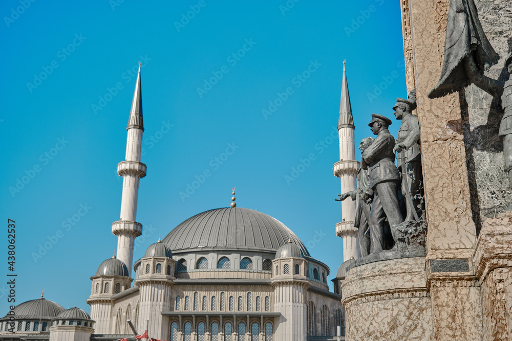 Fototapeta premium Turkey istanbul 03.03.2021. Taksim mosque established in taksim square behind the ataturk monument of taksim republic monument (cumhuriyet ant) at the end of istiklal avenue.