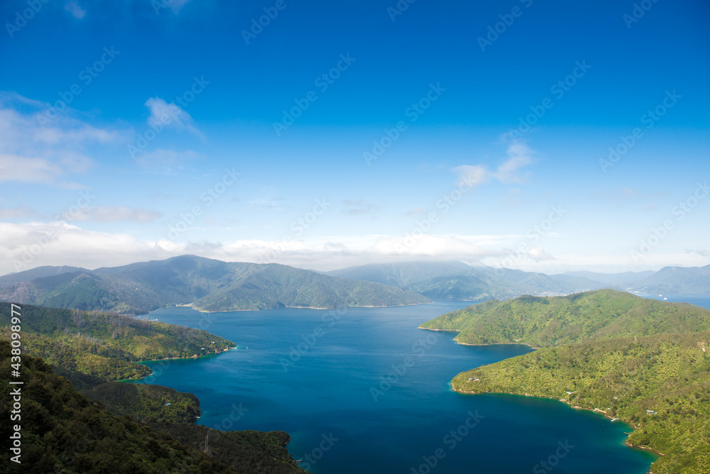 Queen Charlotte Track, Marlborough Sounds, New Zealand Queen Charlotte Track, Marlborough Sounds, New Zealand