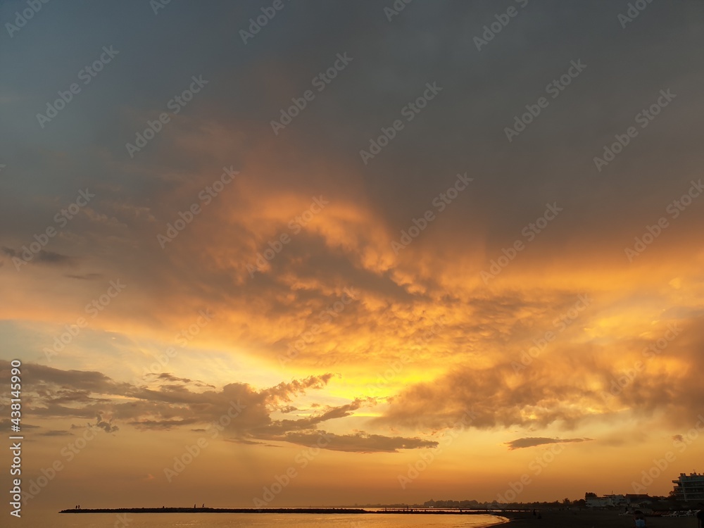 Fototapeta premium Coucher de soleil orange 1