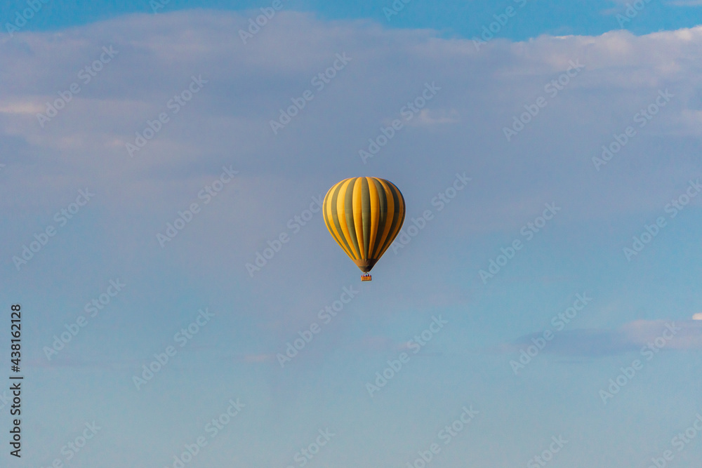 Fototapeta premium Hot air balloon in Arizona