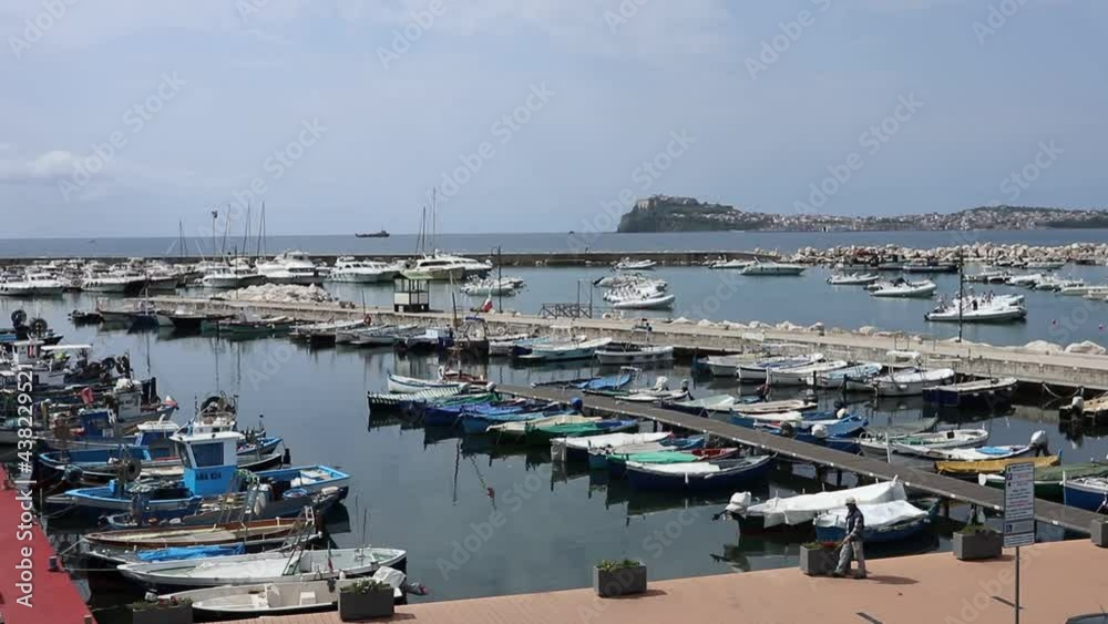 Monte di Procida - Panoramica del Porto di Acquamorta Monte di Procida - Panoramica del Porto di Acquamorta