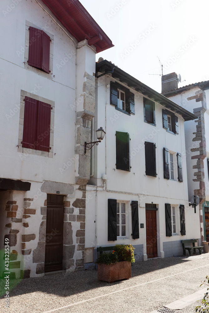 Espelette, village typique du Pays Basque, France