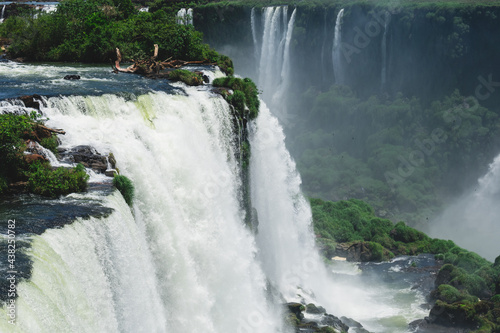 Iguazu falls in Foz do Igua  u