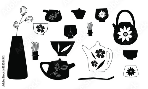 Items for Japanese tea ceremony in black and white