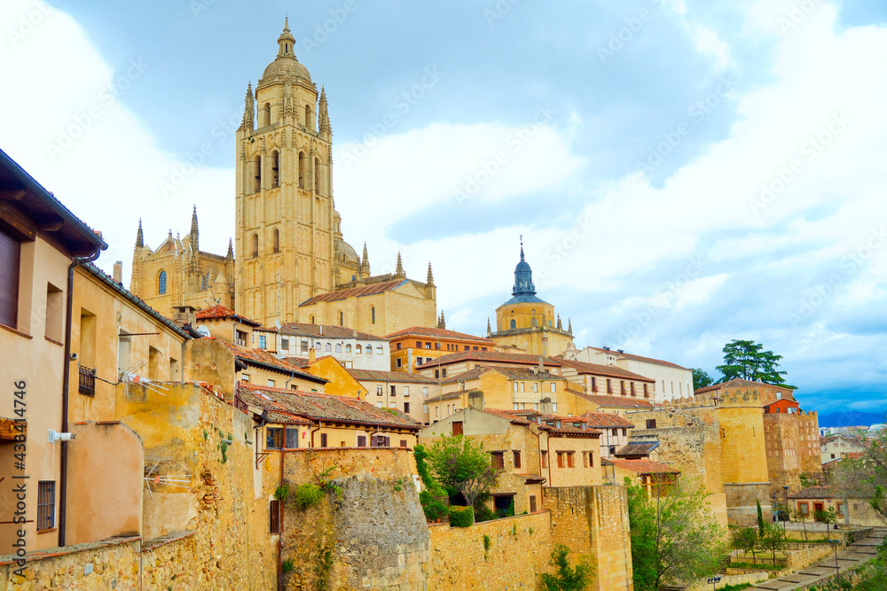 Cityscape View of Segovia, Segovia, UNESCO World Heritage Site, Castilla y León, Spain, Europe