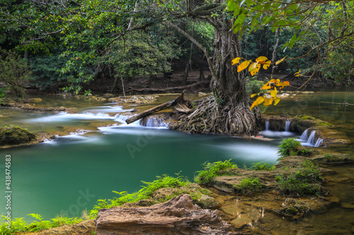Fototapeta Naklejka Na Ścianę i Meble -  Jed Sao Noi Waterfall is another beautiful tourist attraction in Thailand.