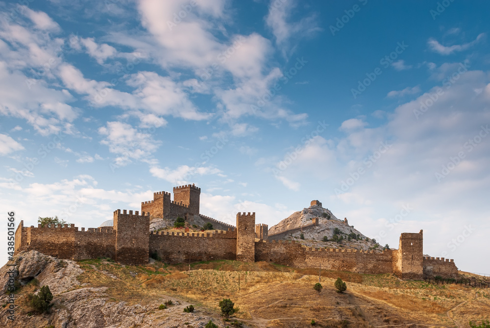 Obraz premium Genoa fortress of the 7th century AD. The city of Sudak. Crimea.