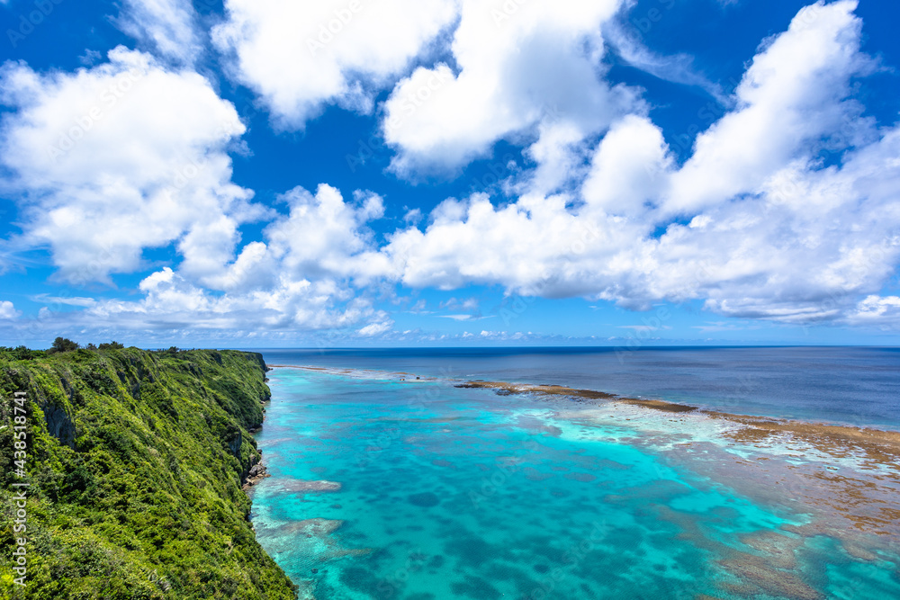 沖縄県宮古島、夏の風景・日本