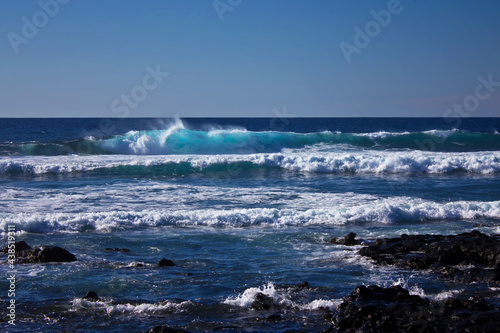 Welle an der Küste von Lanzarote