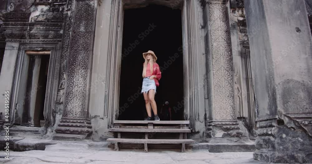 Female Tourist Captures the Magnificent Scene Using Her Camera Phone Female Tourist Captures the Magnificent Scene Using Her Camera Phone