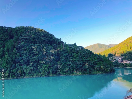 lake in the mountains © よもぎ