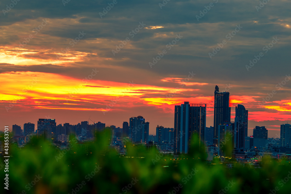 Fototapeta premium abstract background view of the colorful twilight sky.In the evening, the colorful changes (pink, orange, yellow, purple, sky) merge into the beauty of nature