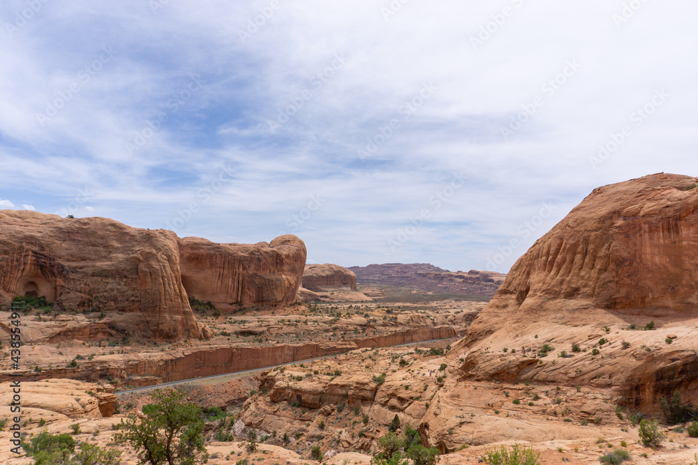 Cliffs in Utah on route to corona arch