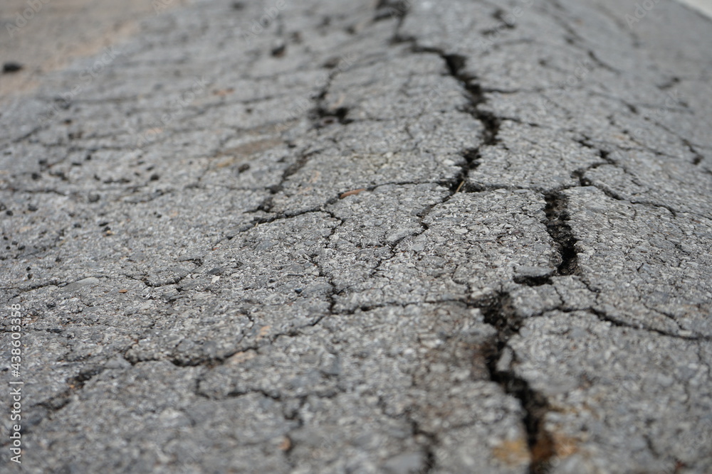 Obraz premium Damaged roads are dangerous for road users.