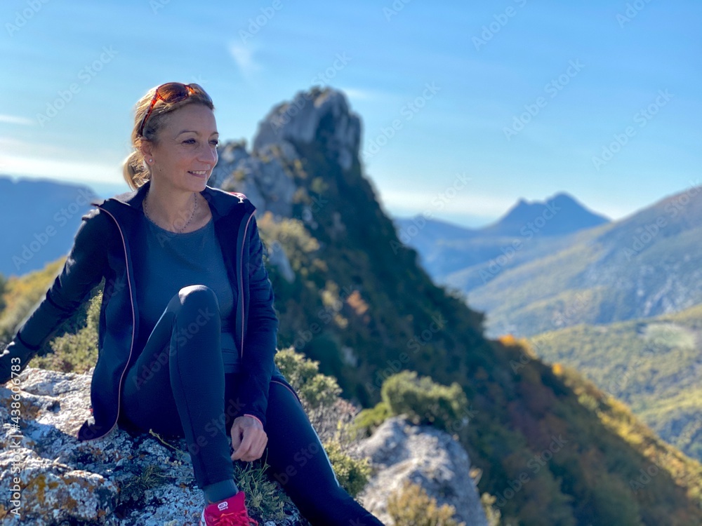 Naklejka premium montagne sommet