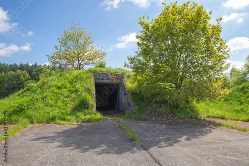 Eingang zu einem Bunker im ehemals Sondermunitionslager  Kellinghusen , Schleswig Holstein,  jetzt Naherholungsgebiet , Lost Places. photo