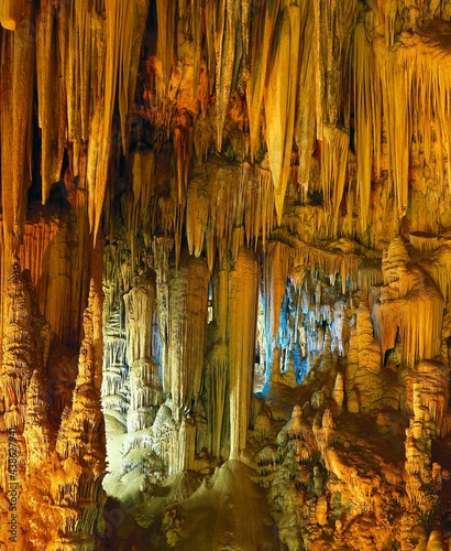 Obraz na plátně stalactite cave, cave, stalactite, stalagmites, deposit, deposits, limestone, ca