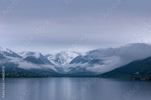 Fototapeta Naklejka Na Ścianę i Meble -  Norwegian fjords mountain landscapes