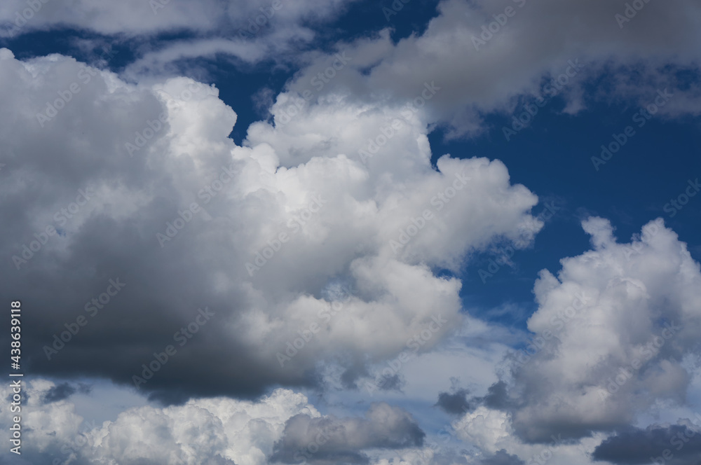 Cumulus big clouds on the blue sky wallpaper Cumulus big clouds on the blue sky wallpaper
