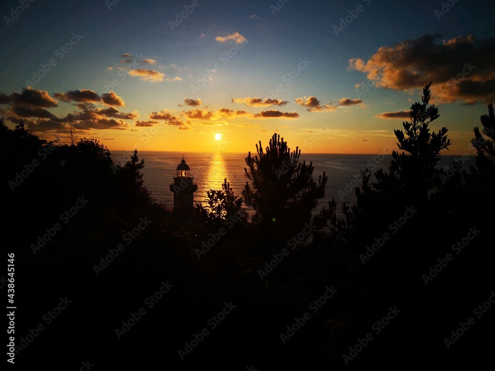 Puesta de sol en Donostia/San Sebastián, desde el faro de Igueldo.. Puesta de sol en Donostia/San Sebastián, desde el faro de Igueldo..