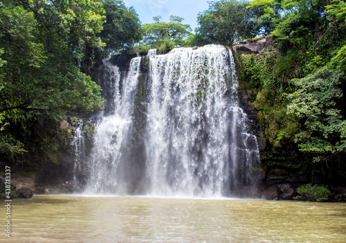 Llanos del Cortes Waterfalls (Guanacaste, Costa Rica)