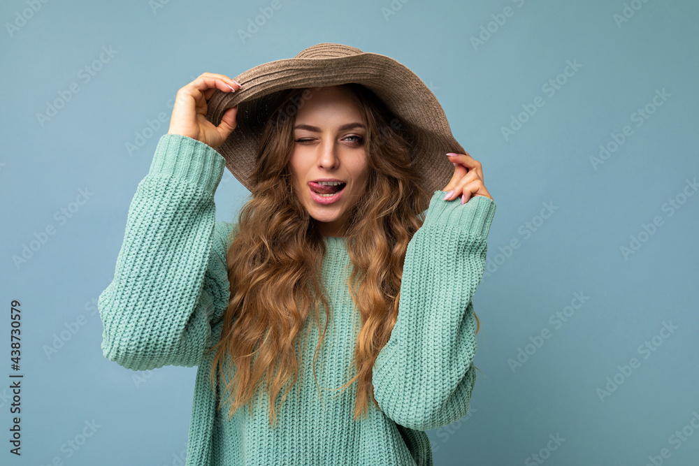 Close-up portrait of nice-looking attractive lovely lovable pretty cute winsome gorgeous cheerful cheery wavy-haired blonde woman isolated on pastel color background wearing stylish clothes and trendy Close-up portrait of nice-looking attractive lovely lovable pretty cute winsome gorgeous cheerful cheery wavy-haired blonde woman isolated on pastel color background wearing stylish clothes and trendy