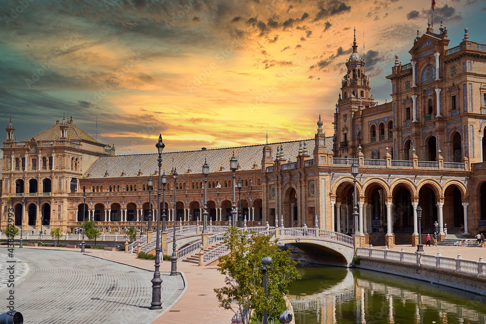 laza de España with tourists strolling admiring the amazing palace and fountain