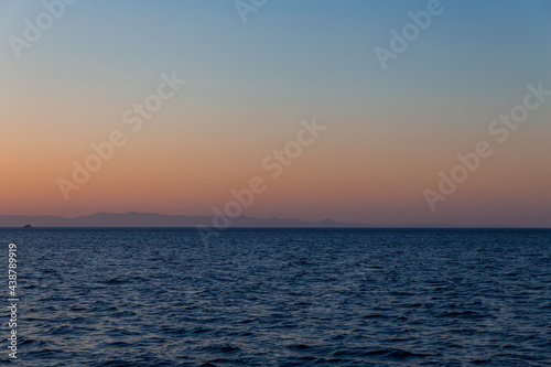  Sunset horizon view from sea