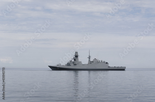 WARSHIP - Guided missile frigate on the sea © Wojciech Wrzesień